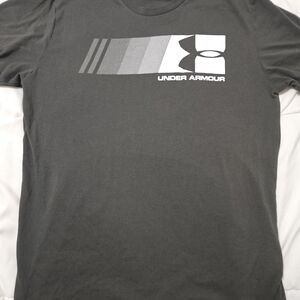 Under Armour Men’s Gray Logo Graphic Short-Sleeve Shirt